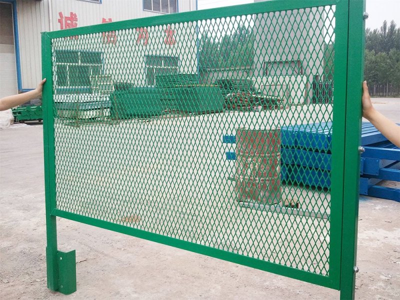 黄岛区钢板网护栏