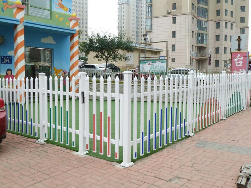 阿旗幼儿园围墙护栏