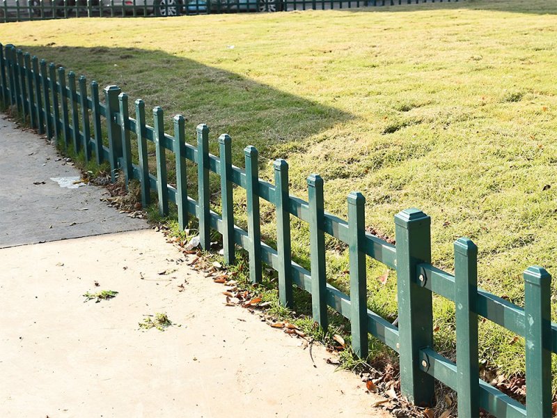 旅顺口PVC草坪护栏