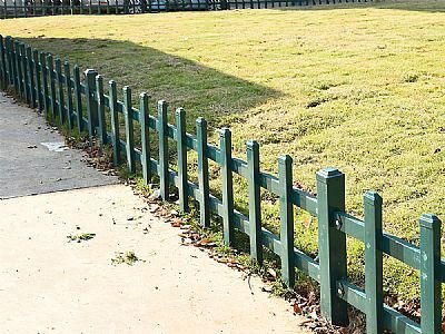 市中区PVC草坪护栏